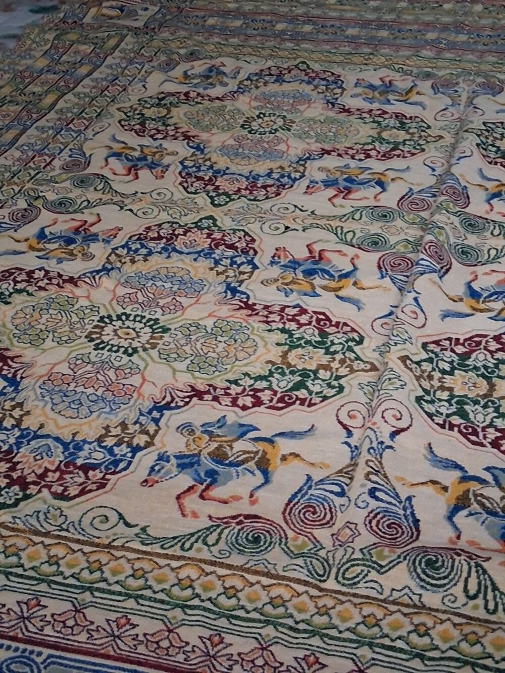 ✨Mid‑Century Italian Jacquard Bedspread 🌿 Horsemen Tapestry Luxe 94x78 - Picture 3 of 11